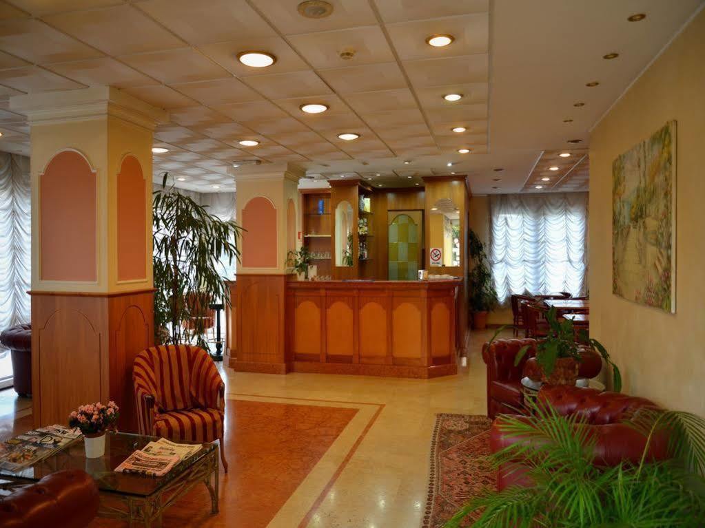 Hotel Visconti Melzo Exterior photo